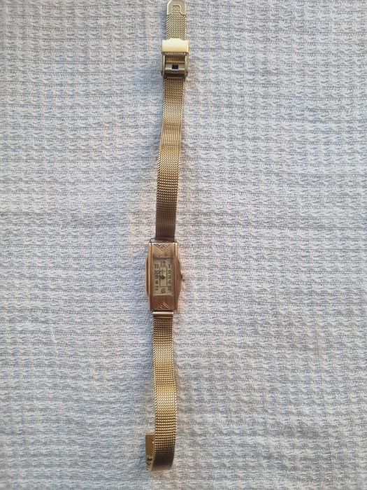 Złoty zegarek vintage Reville 14k