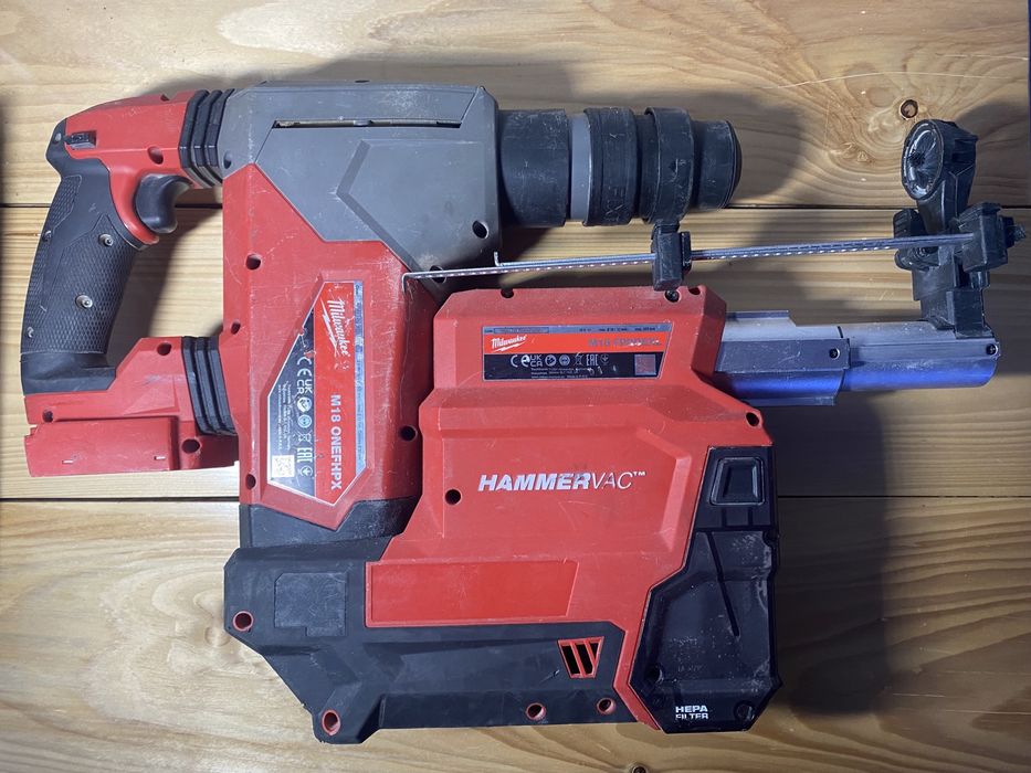 Milwaukee M18 ONEFHPX-0 SDS Plus 5J + Odkurzacz