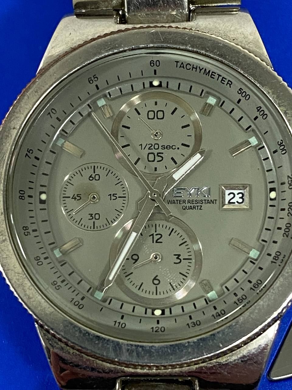 Часы EYKI Quartz (3035WG)