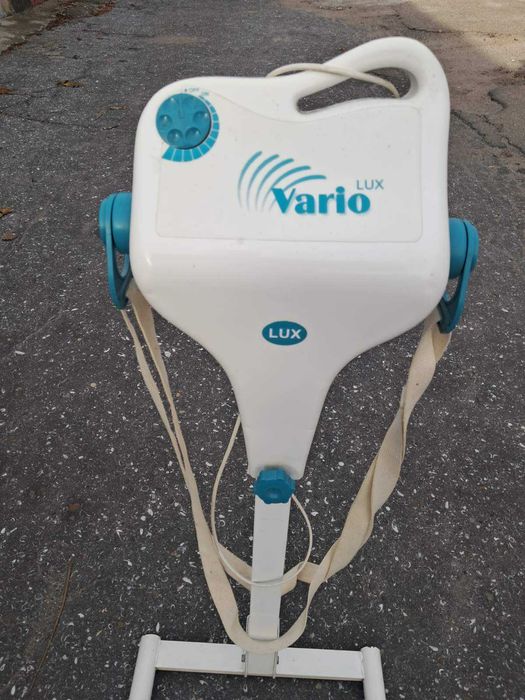 Вібро-масажер Варіо-Люкс із спеціальними насадками для масажу