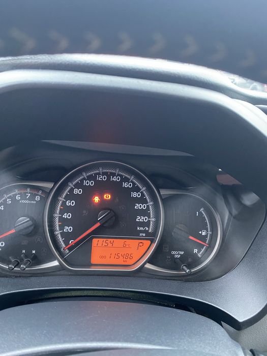 Toyota Yris дилерська