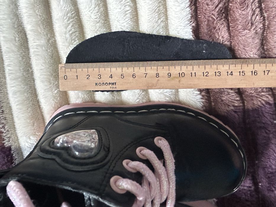 Осінні чобітки для дівчинки