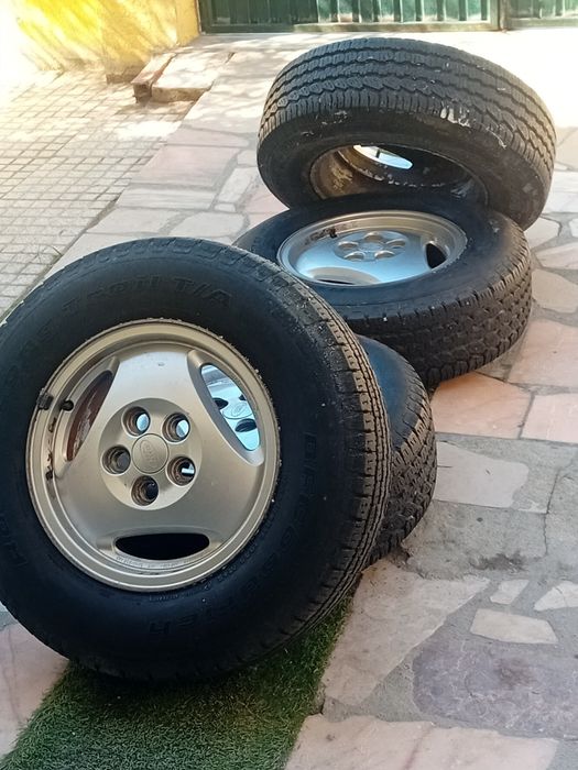 Jantes e pneus de jepp range rover o discovery
