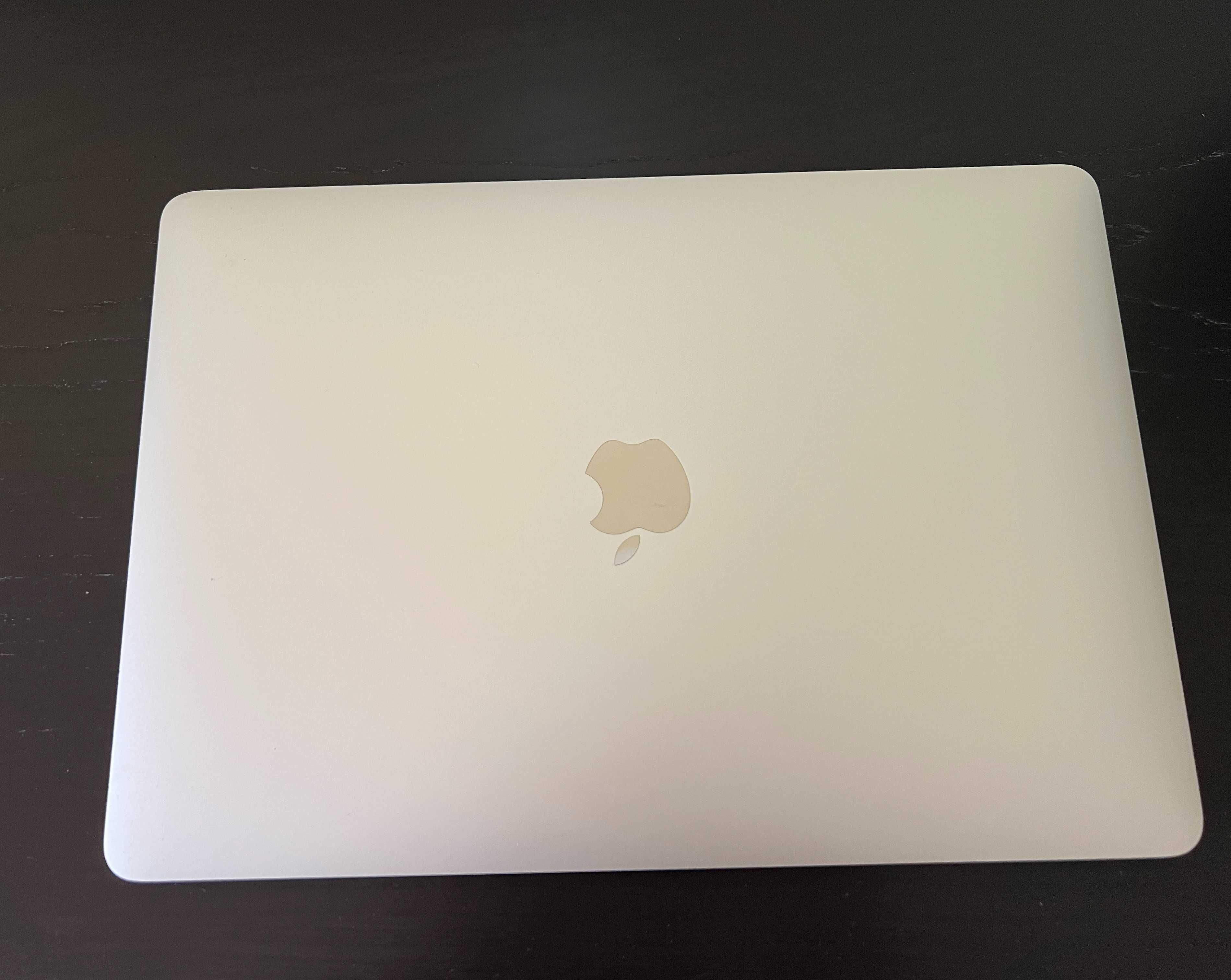 MacBook Air Retina 13" 2019 - i5, 8GB RAM, 256GB SSD
