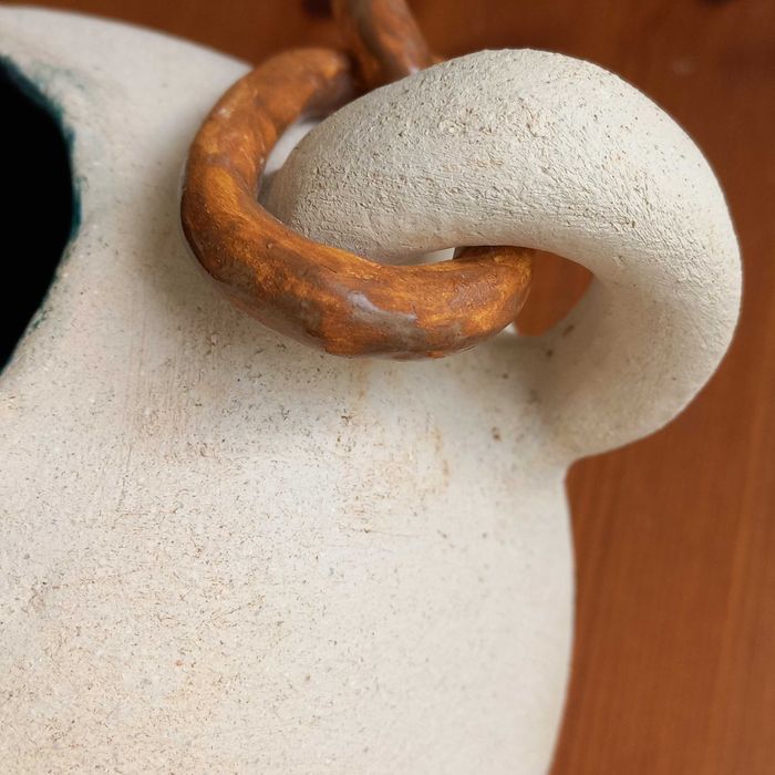 Peça decorativa em cerâmica