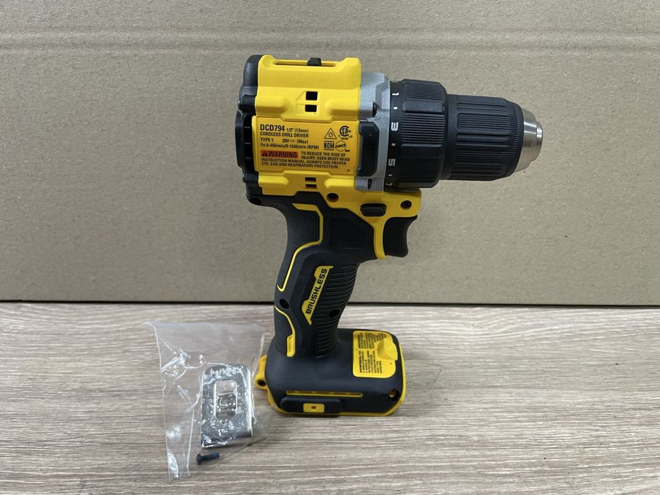DeWalt DCD794/шурупокрут безщітковий деволт