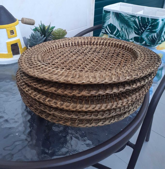 Base p/ pratos rattan