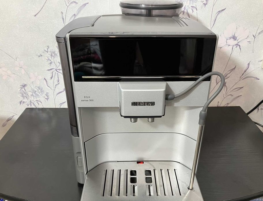 Кавомашина Siemens EQ.6 Series 300 TE603501DE/09