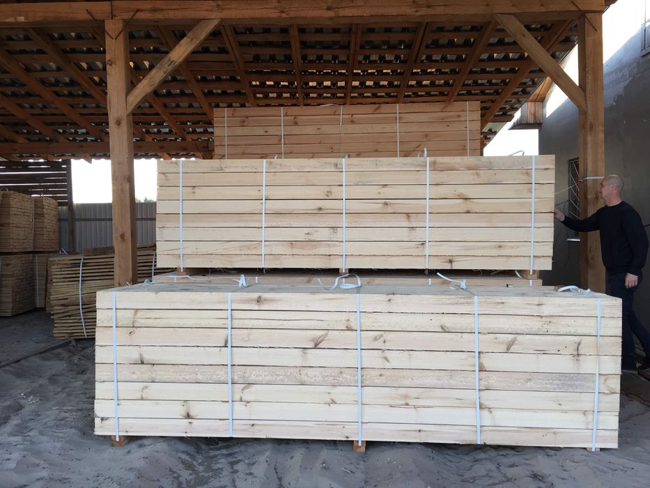 Брус сосновий, сухий. Пиломатериалы