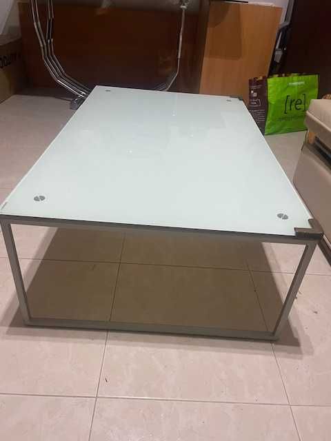 Mesa de Centro em bom estado