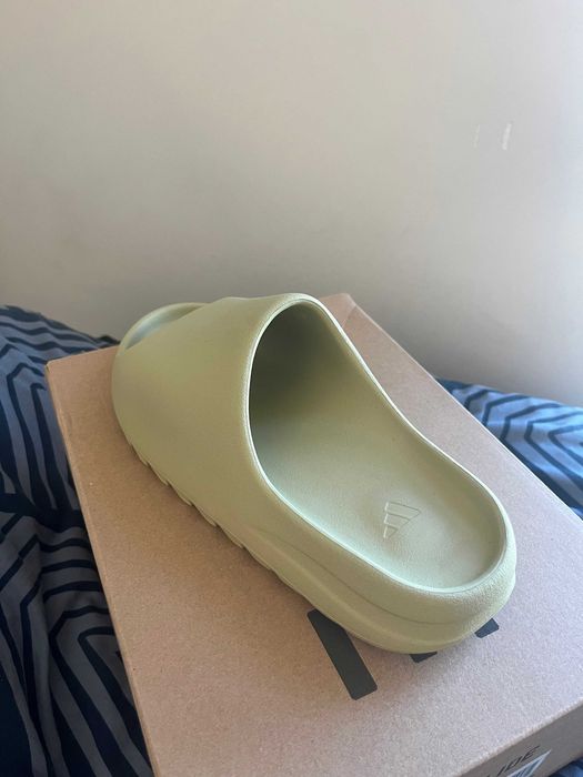 Yeezy Slide Resin