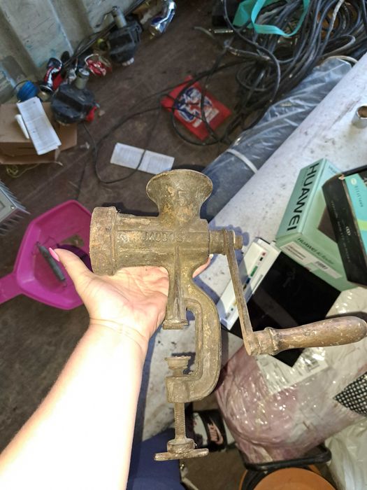 Stara maszynka do miesa Antyk Zabytek