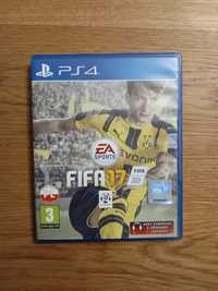 FIFA 17 EA Sport 
PEGI 3
Tryb droga do sławy. Po raz pierwszy w his