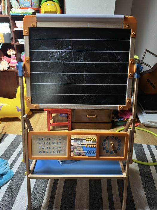Cavalete infantil de giz e magnetico