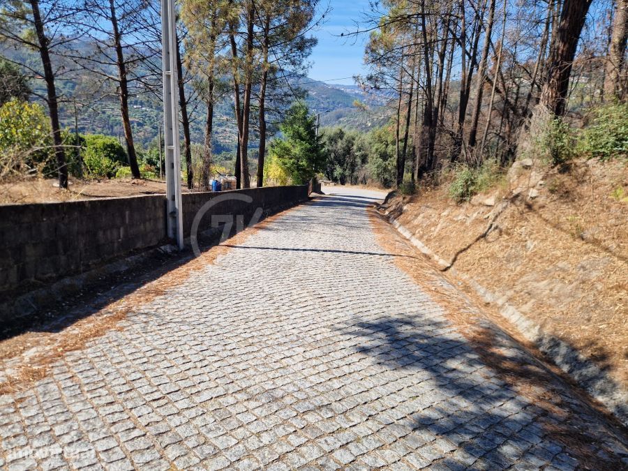 Terreno com Água do Poço e vista Rio