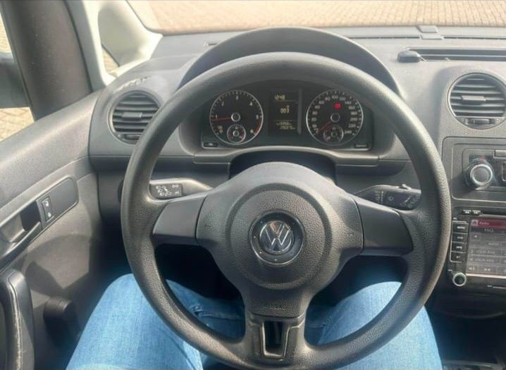 Volkswagen Caddy 1.6 TDI ZAREJESTROWANY Zamienie