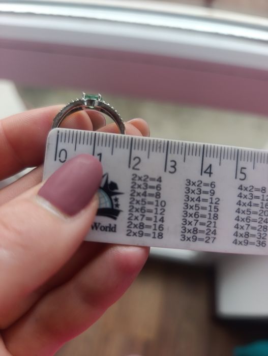 Срібний набір зі смарагдом