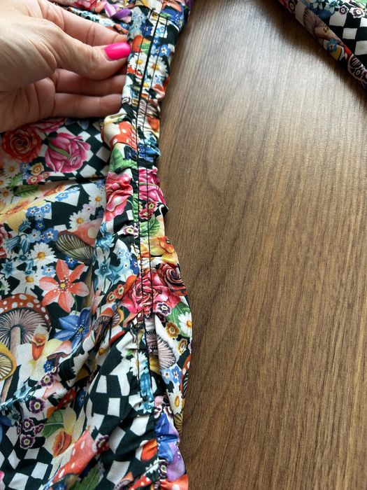 Sukienka For Love & Lemons showroom bufiaste rękawy drapowana