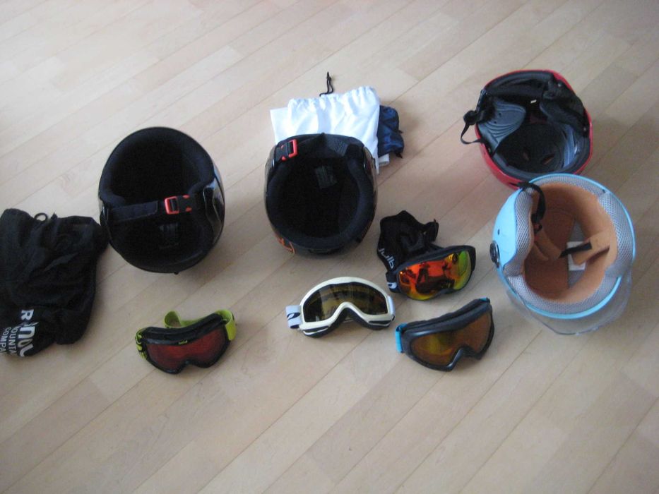 Продам  іграшкові пістолети для хлопчиків.