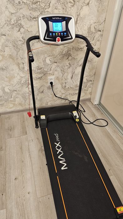 Бігова дорожка все працює