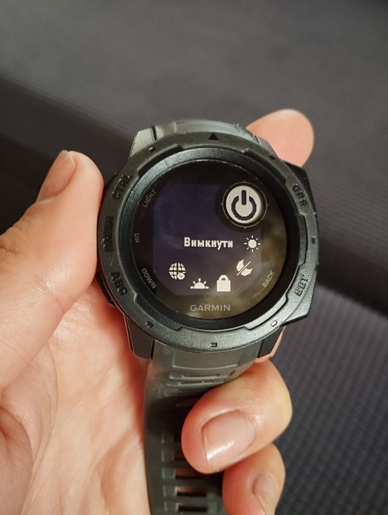 Годинник Garmin Instinct