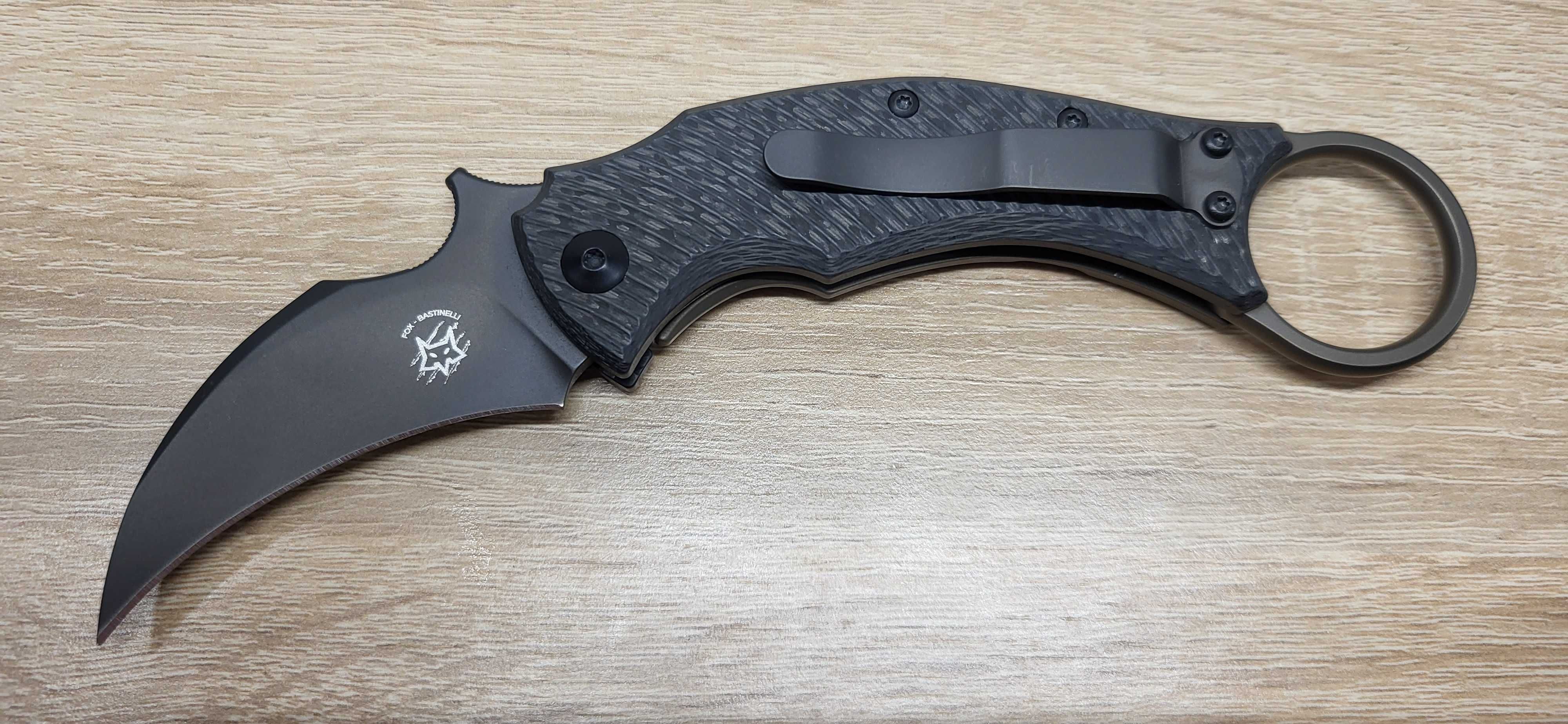 Nóż składany FOX Black Bird by Bastinelli Carbon Fiber Bronze Ti Elmax