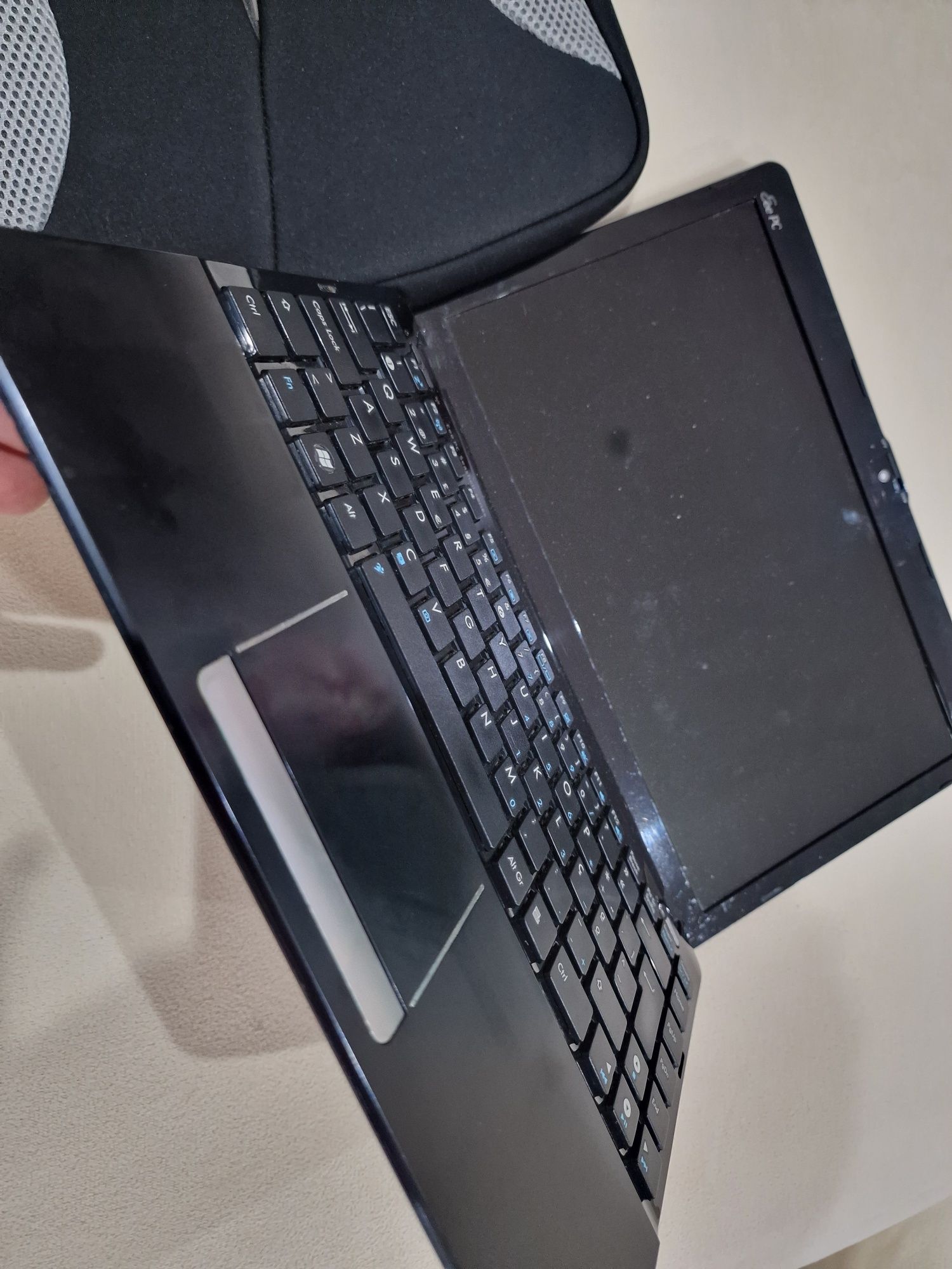 Asus 1215N, 500gb, 5gb Ram