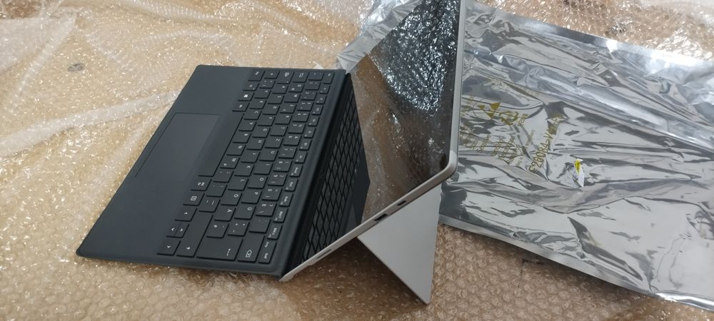 Планшет-ноутбук Microsoft surface pro7+ 16 512