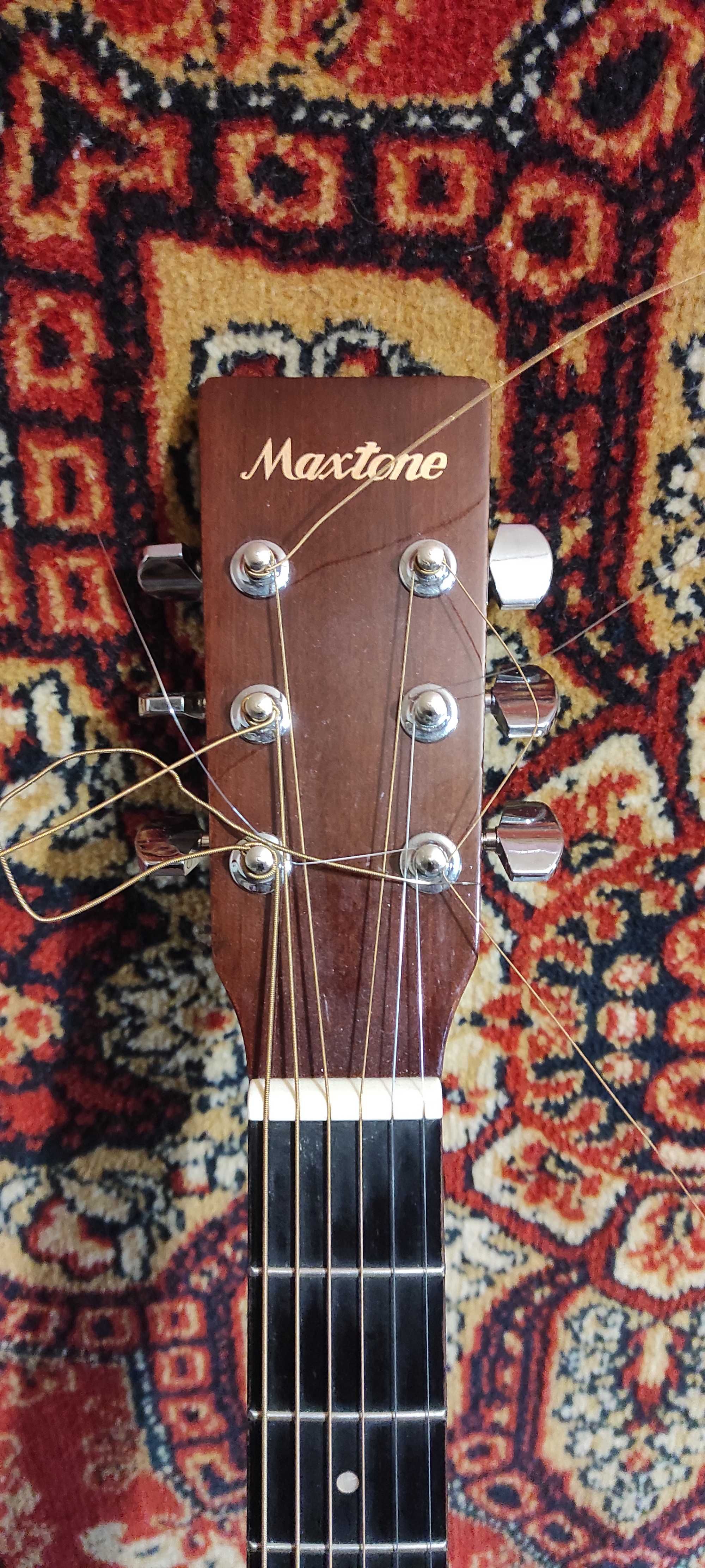 Гитара  Maxtone - акустика 6 струн + чехол