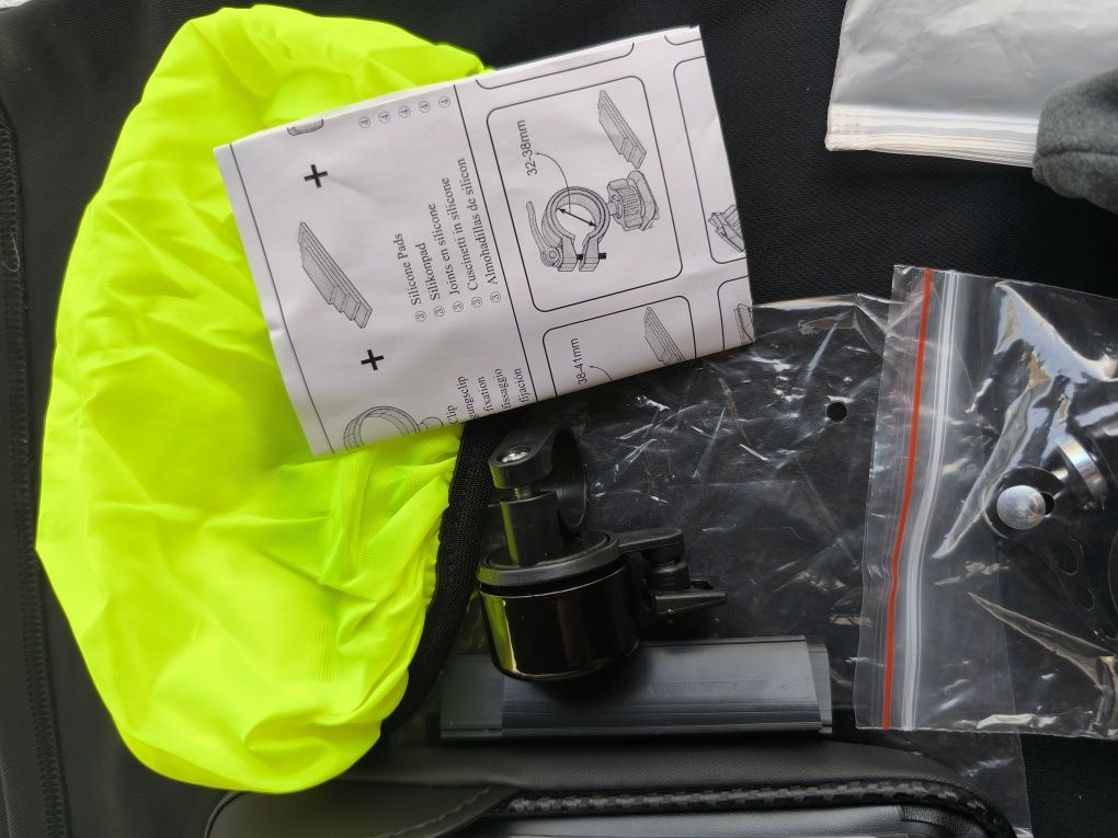 Kit ciclismo para telemóvel e documentos