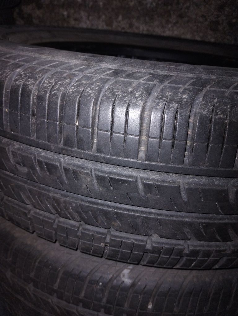 4 szt opon 175/70r14 Pirelli ,6mm ,2 szt 185/60r14