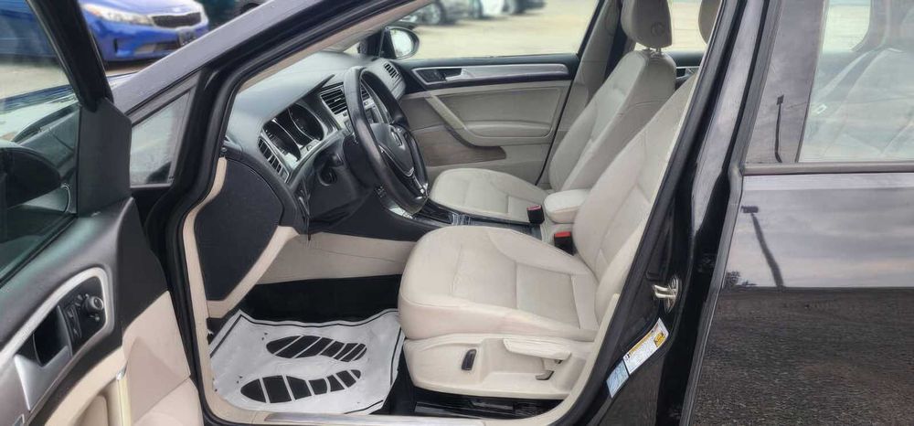 Volkswagen e-Golf SEL Premium      2016