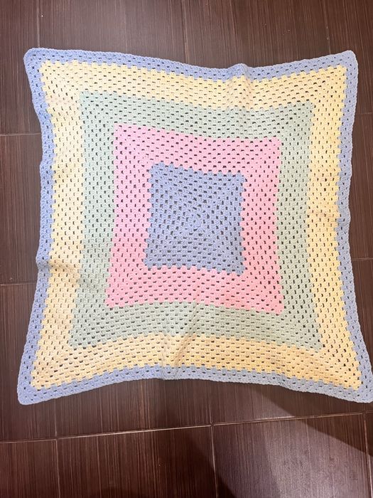 Яркий вязанный плед для младенцев.Унисекс.