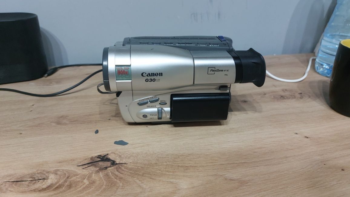 Kamera Cannon G30Hi