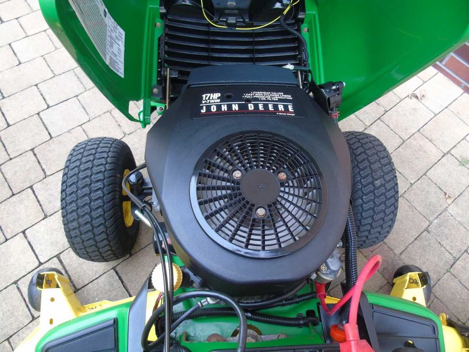 Traktorek kosiarka JOHN DEERE LX 277  17 KM 2 cyl. automat PO SERWISIE