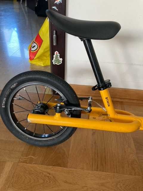 świetny rowerek biegowy dziecięcy Btwin Runride 900 12 cali