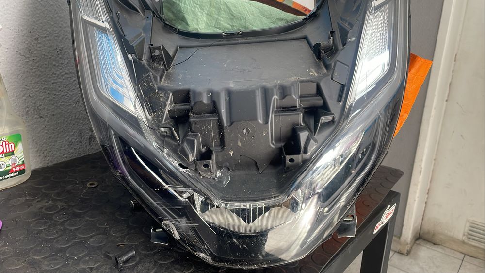 Vendo peças  pcx 21 a 24