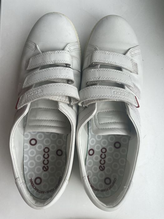 Ecco кросівки жіночі  42 кожа