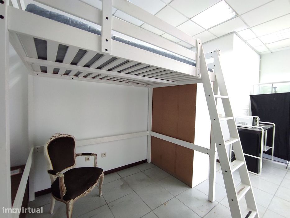 Estúdio p/venda - prestação de 450€ sem entrada nem juros