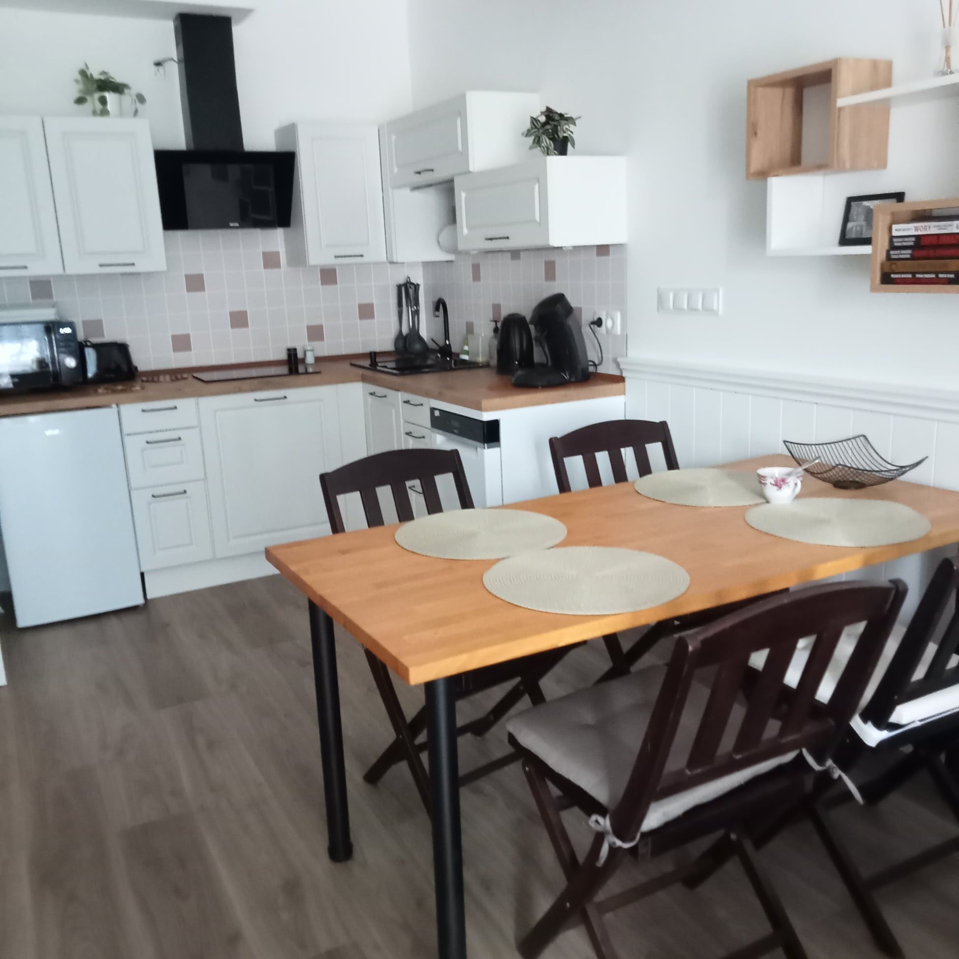 Apartament w Trzęsaczu z duzym tarasem i podgrzewanym basenem