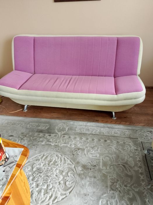 Oddam za darmo kanapa  i 2 folele