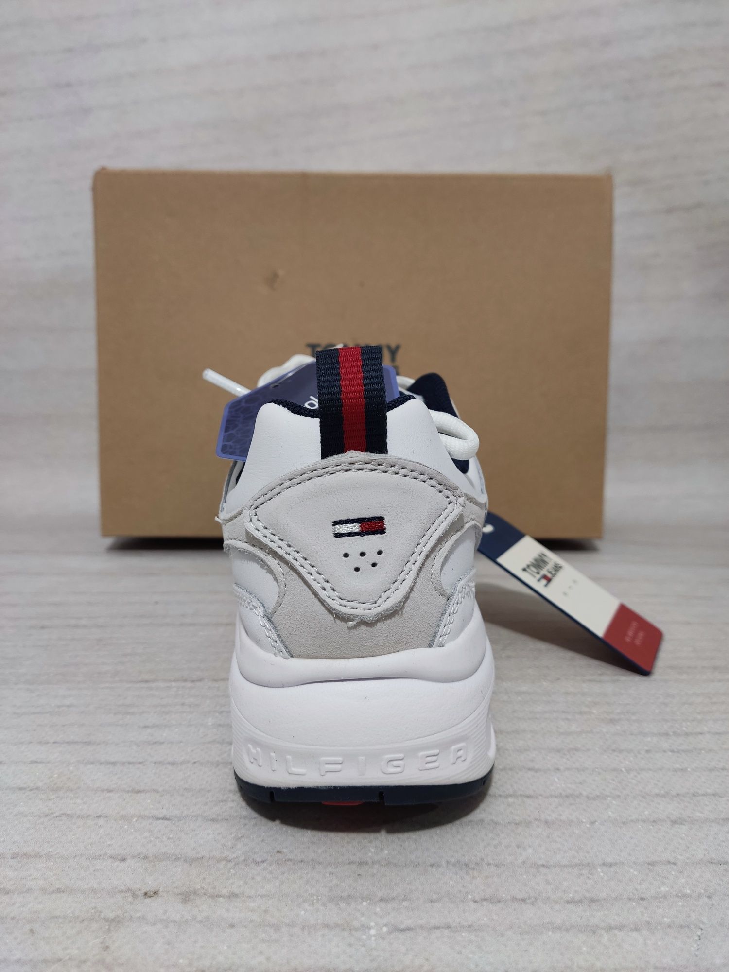 Кросівки жіночі tommy hilfiger heritage sneaker, Р.37