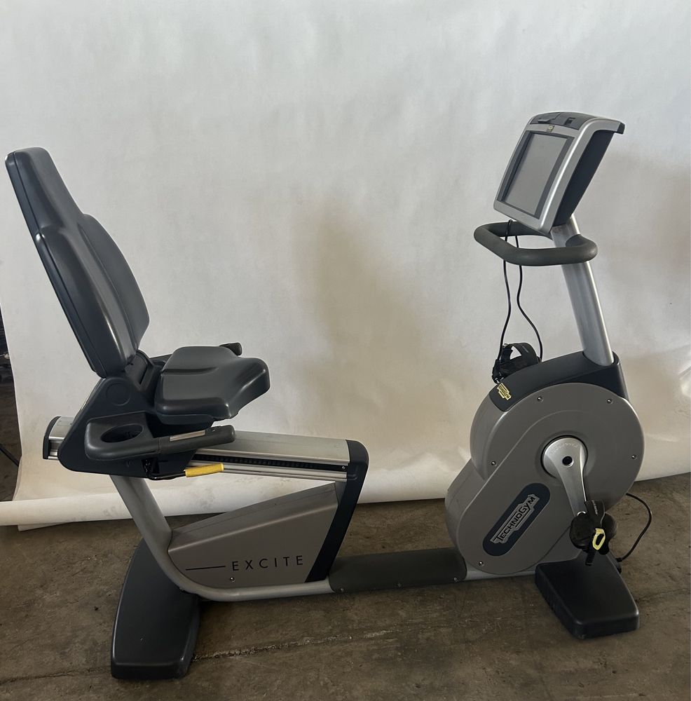 Technogym new recline 700