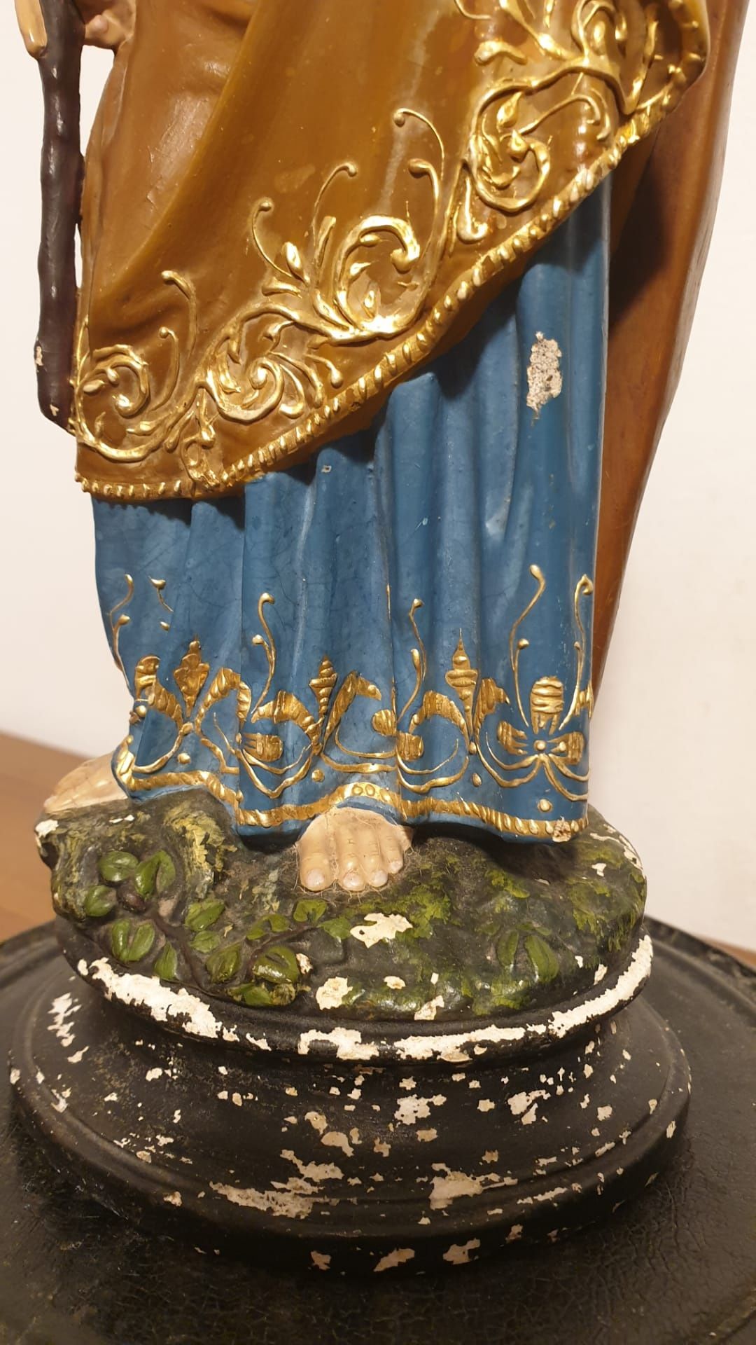 Figura sacra São José com Menino ao colo