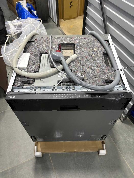 Посудомийна машина Teka DFI 76950