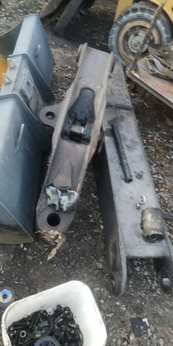 Wysiegnik siłownik łyżka mecalac