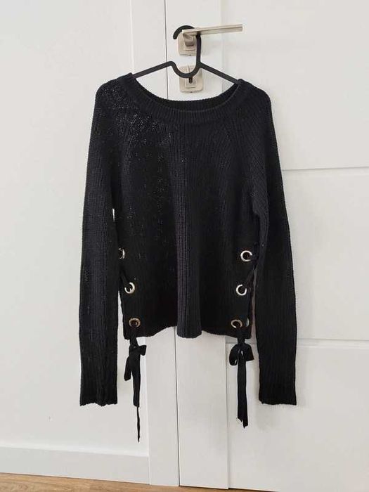Czarny sweter Sinsay 36