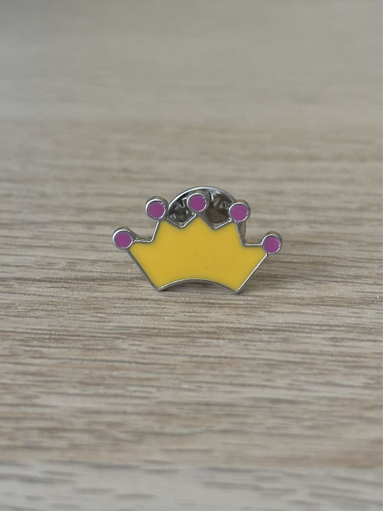 Przypinka pin badge broszka korona księżniczka