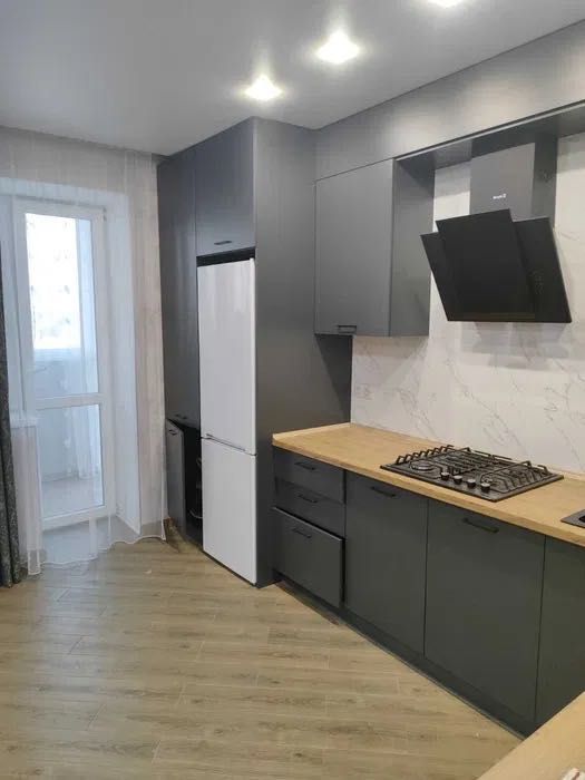 D1M Продам 1к. кв. з євроремонтом в новобудові біля м. Палац Спорту.