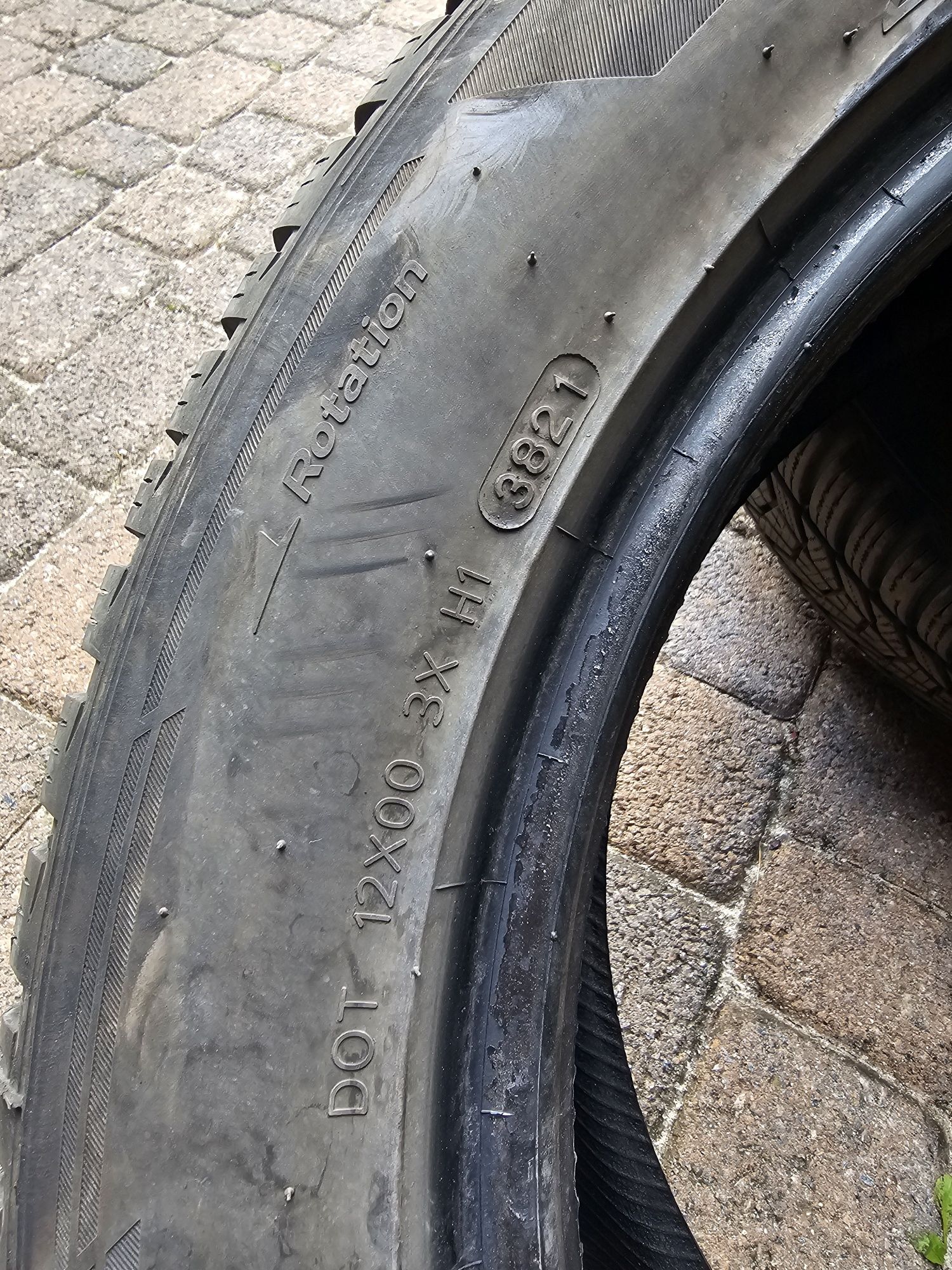 Hankook winter icept evo3